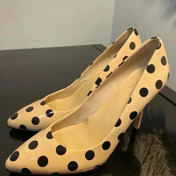 Kate Spade Heels Cream/ Polka dots Size 9.5M - Picture 3 of 5